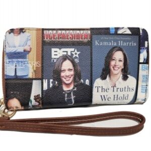 Stylish Collage Print Wallet with Zipper Closure